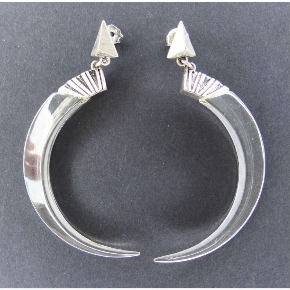 Jenny Bird LONG HORN Lucite TUSK EARRINGS statement earrings excellent condition